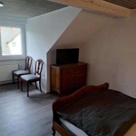 In Nahe Nuerburgring 度假居 Musch